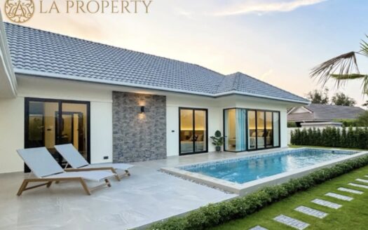 MODERN LUXURY POOL VILLAS IN HUA HIN