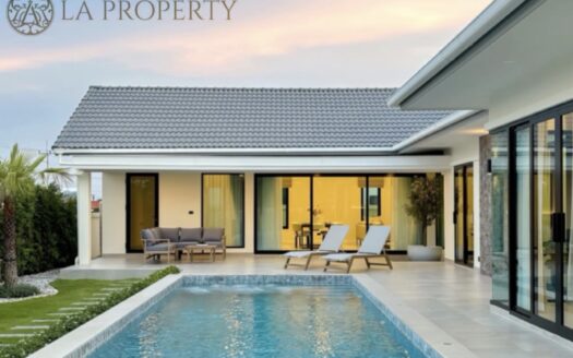 MODERN LUXURY POOL VILLAS IN HUA HIN
