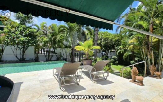 House with private pool in Red Mountine