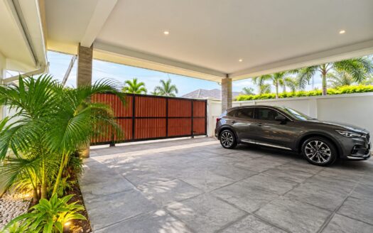 Luxury Pet Friendly 5 bedroom villa in Hua Hin. Clouds I