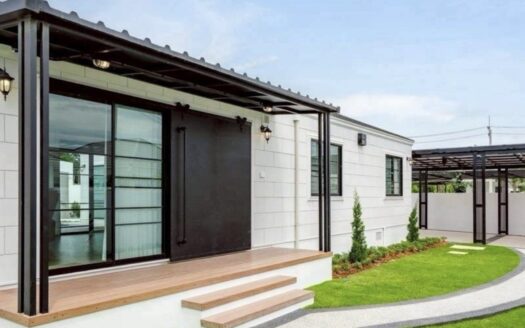 Brand new luxury house in 112 for SALE