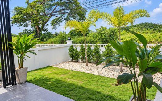 Pet friendly Detached house