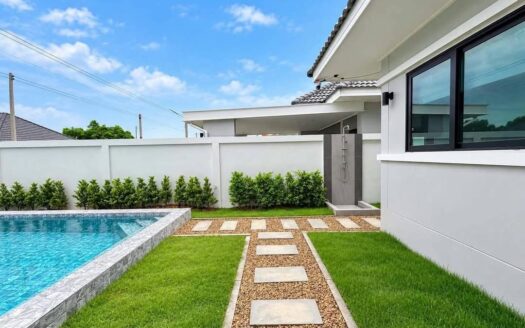 Modern 3-Bedroom Pool Villa for Rent – Hua Hin